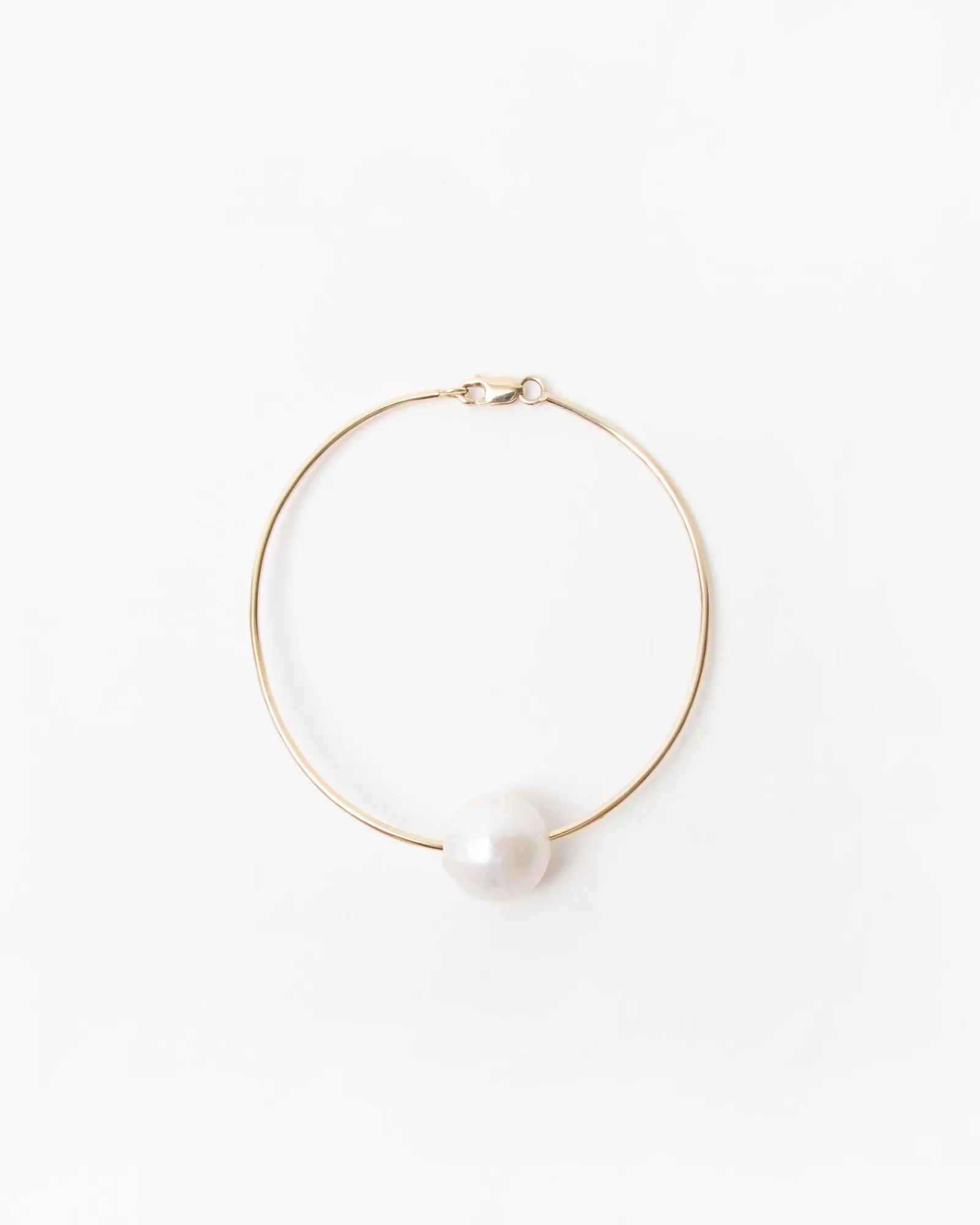 Shop Baroque Pearl O Bracelet Accessories