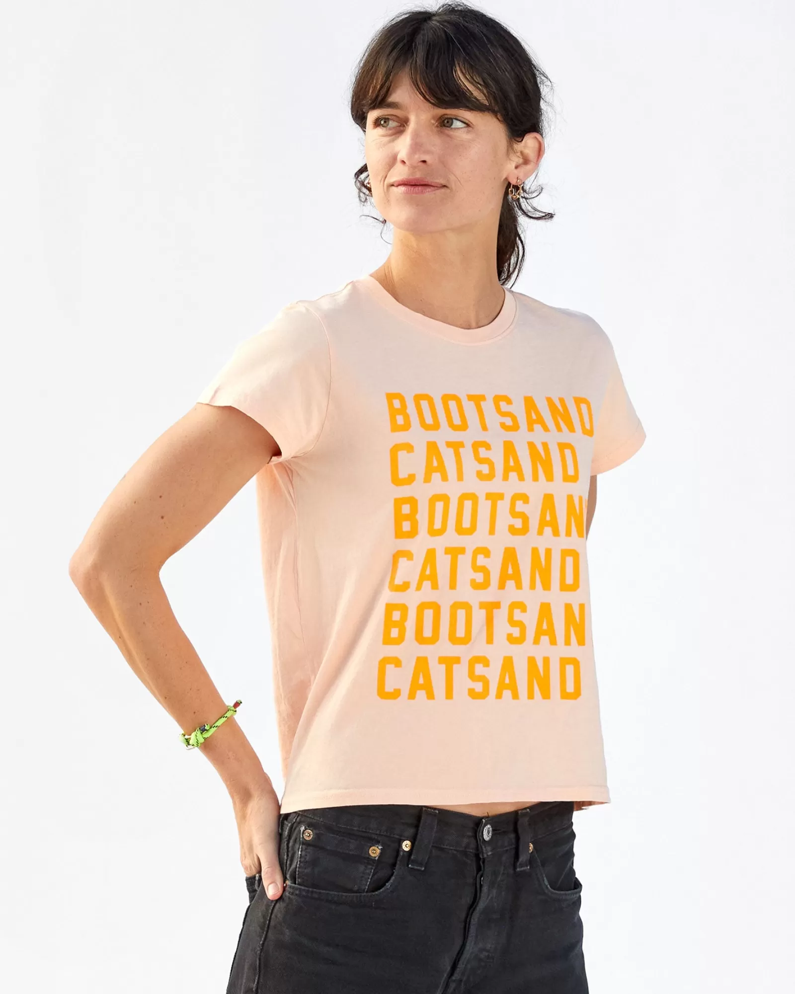 Store Classic Tee Women Tees & Tanks