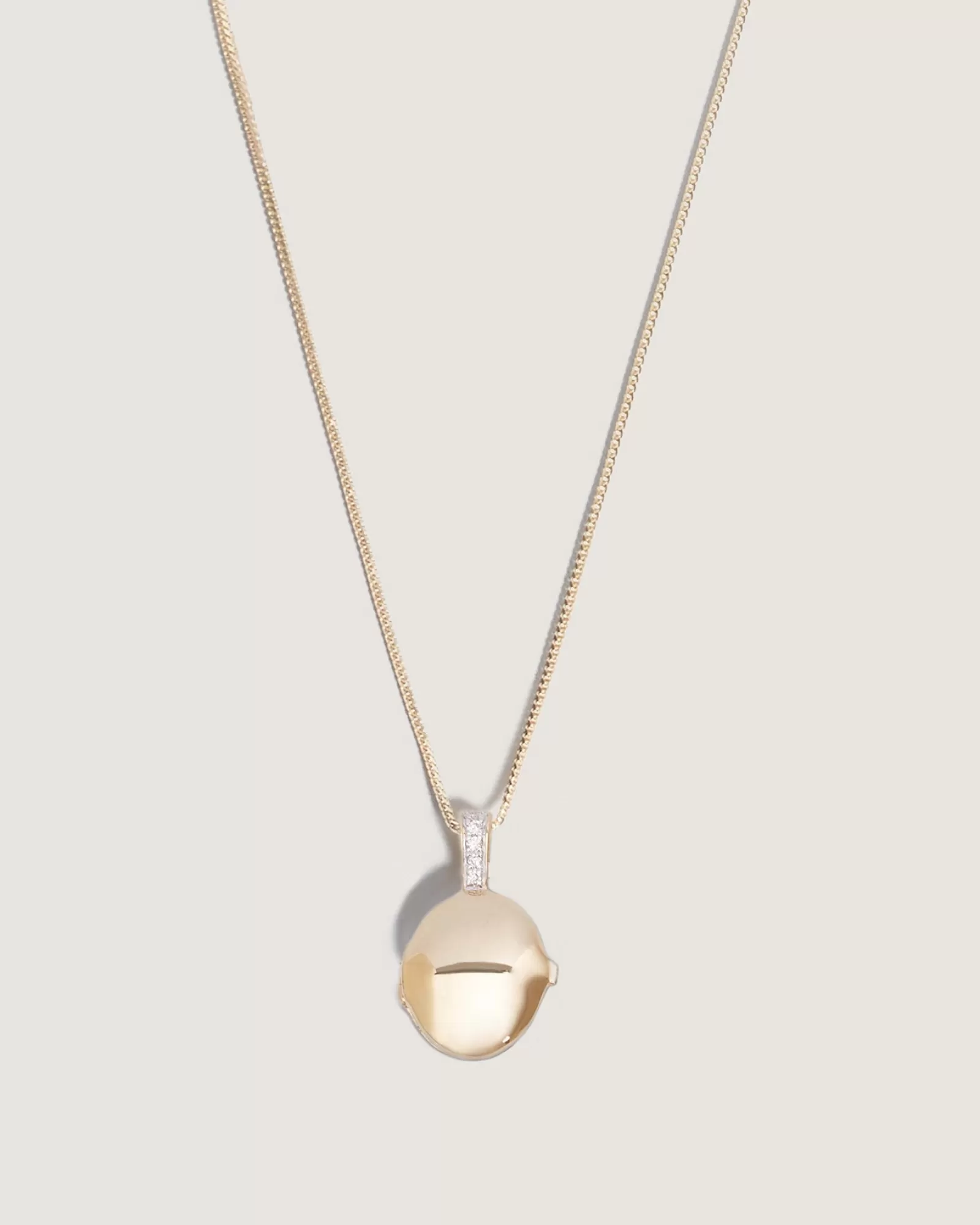 Outlet Maison Oval Locket Necklace Ii Necklaces